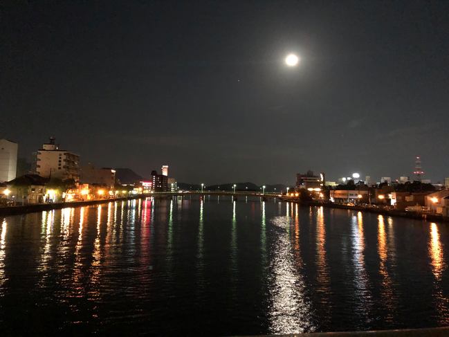 大橋川からの十六夜